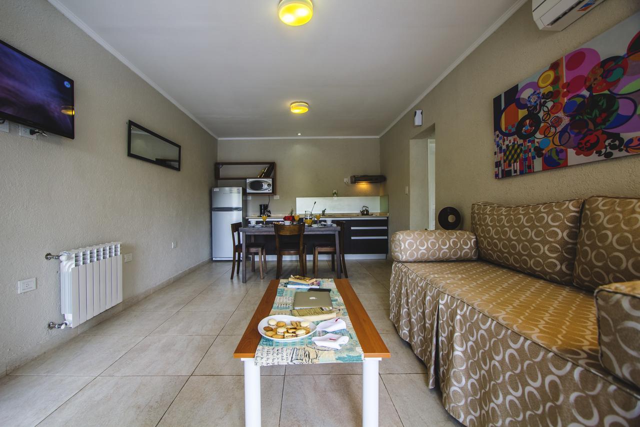 Blackstone Boutique Apartahotel 3*